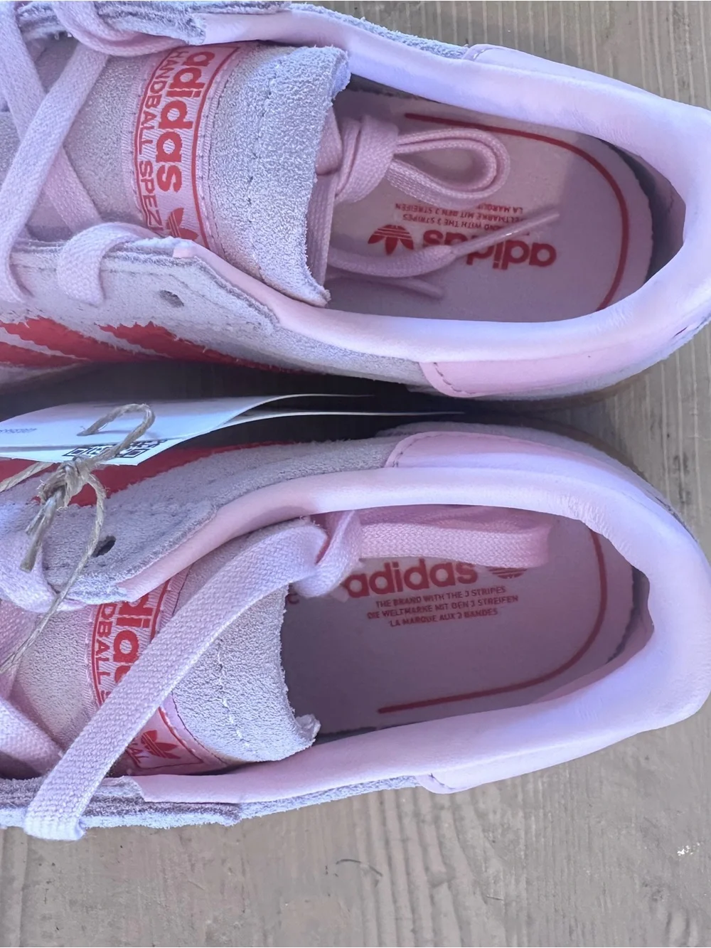 *NWT* Adidas Originals Kids Handball Spezial Sneakers - Pink/Red